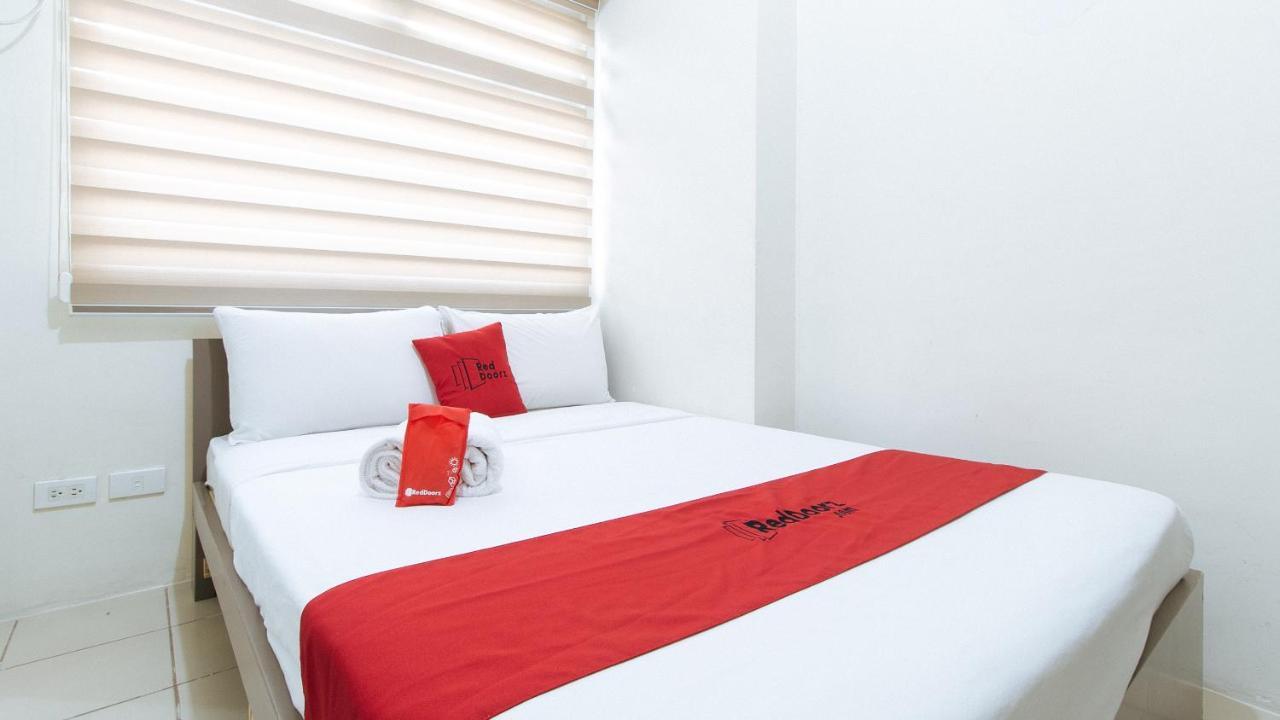 Reddoorz Plus @ Urban Deca Tower Edsa 2 Mandaluyong Exterior photo
