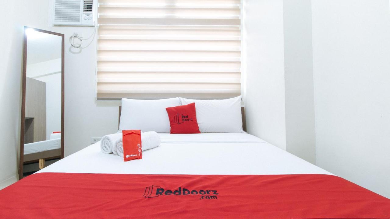 Reddoorz Plus @ Urban Deca Tower Edsa 2 Mandaluyong Exterior photo